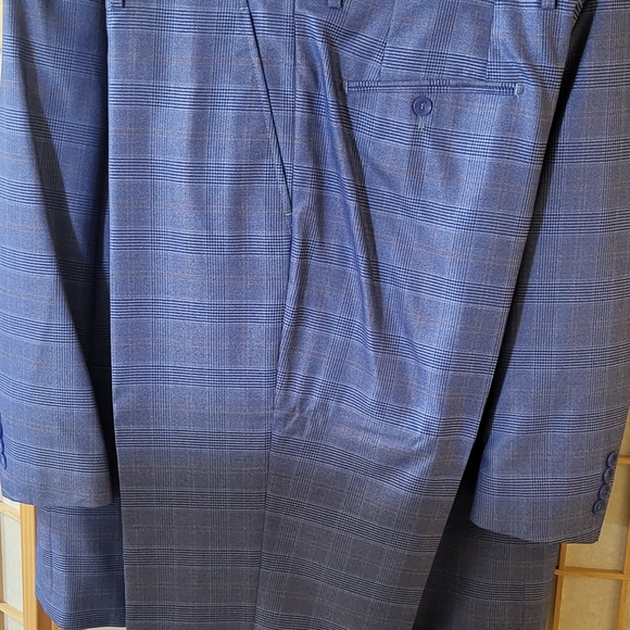 Mens 3 piece Blue Suit - Picture 5 of 7